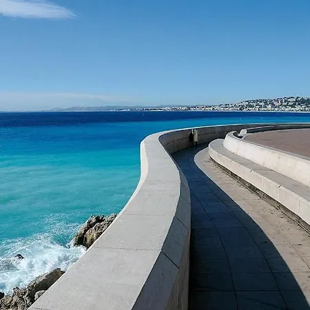 Superbe Appartement, Plein Centre De * Nice