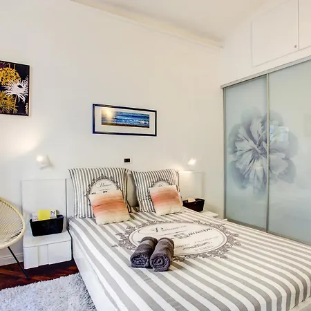 Superbe Appartement, Plein Centre De *