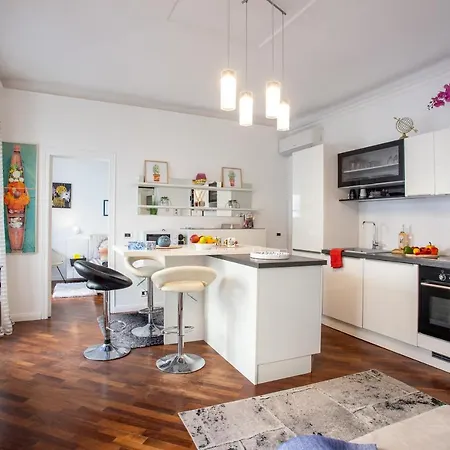 Superbe Appartement, Plein Centre De *
