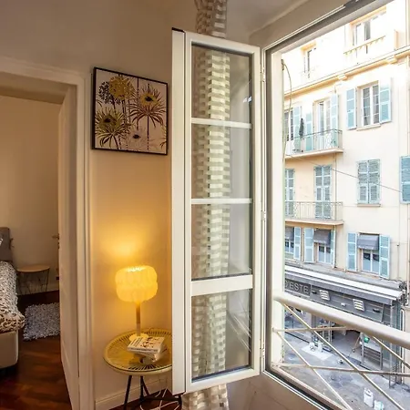 公寓 Superbe Appartement, Plein Centre De 尼斯